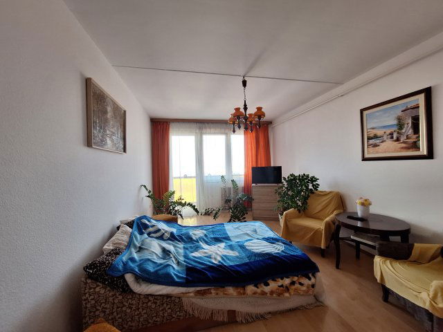 Eladó panellakás, Győrött 49.9 M Ft, 2 szobás