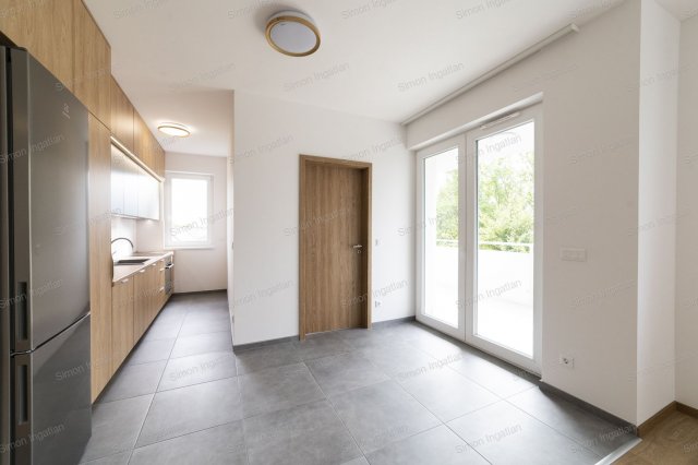 Kiadó téglalakás, albérlet, Kecskeméten 240 E Ft / hó