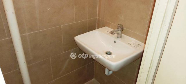 Eladó családi ház, Kecskeméten 99 M Ft, 5+1 szobás