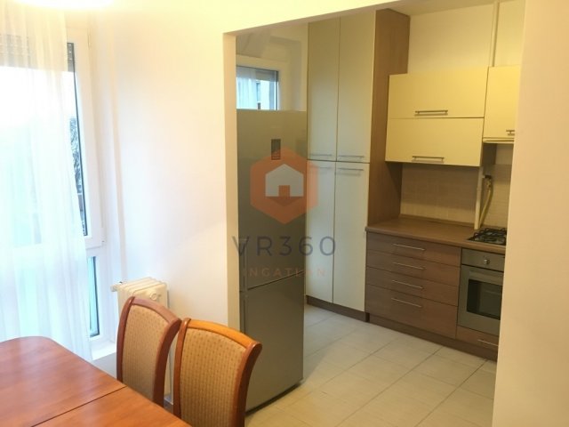 Kiadó panellakás, albérlet, Pécsett, Jurisics Miklós utcában