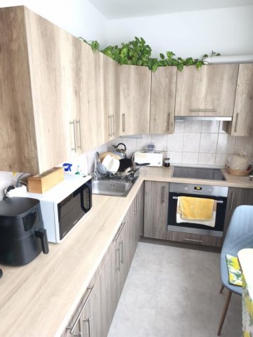 Eladó panellakás, Debrecenben 65 M Ft, 3 szobás