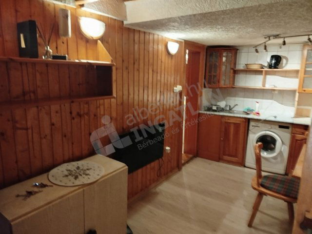 Eladó téglalakás, Budapesten, VII. kerületben, Dohány utcában