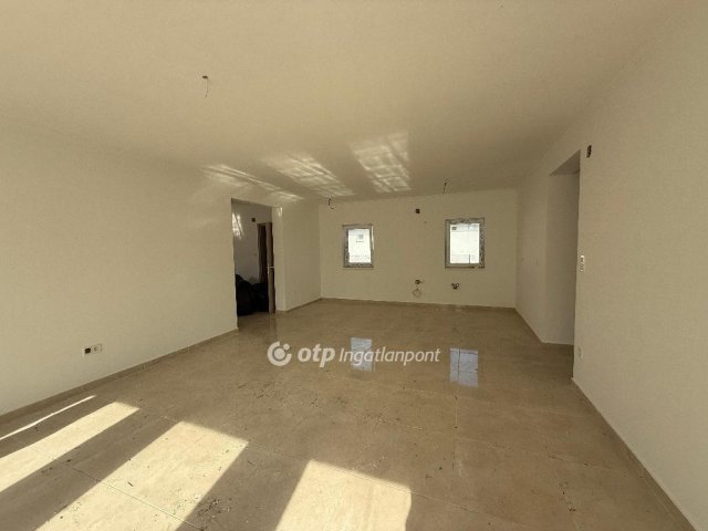 Eladó családi ház, Ráckevén 87.9 M Ft, 4 szobás