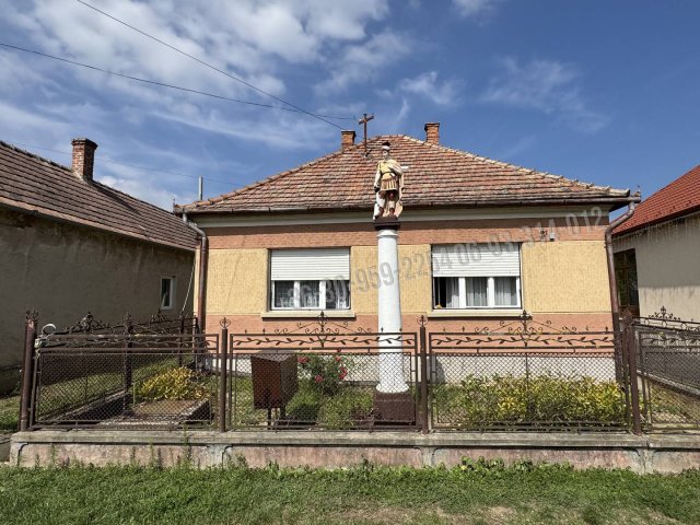 Eladó családi ház, Becsehelyen 26.9 M Ft, 5 szobás