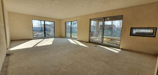 Eladó családi ház, Nyáregyházán 179.9 M Ft, 5 szobás