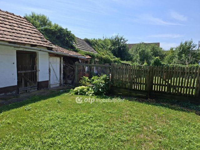 Eladó családi ház, Hajdúböszörményen 45.9 M Ft, 2 szobás