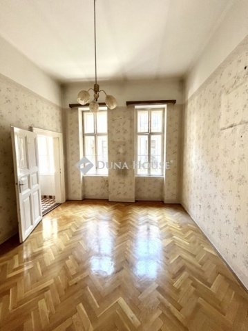 Eladó téglalakás, Budapesten, VIII. kerületben 34.9 M Ft