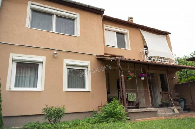 Eladó családi ház, Békéscsabán 92 M Ft, 5 szobás