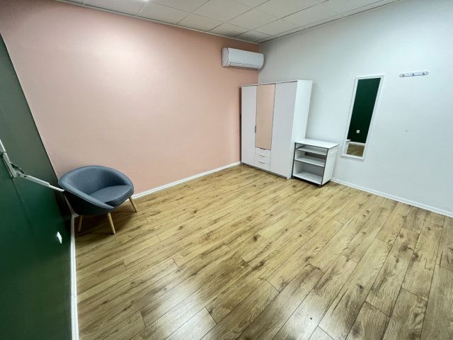 Kiadó üzlethelyiség, Kaposváron, Dózsa György utcában