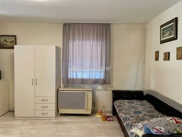 Eladó családi ház, Hódmezővásárhelyen 58 M Ft, 3 szobás