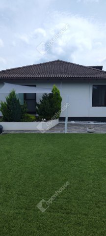 Eladó családi ház, Győrött 220 M Ft, 5 szobás