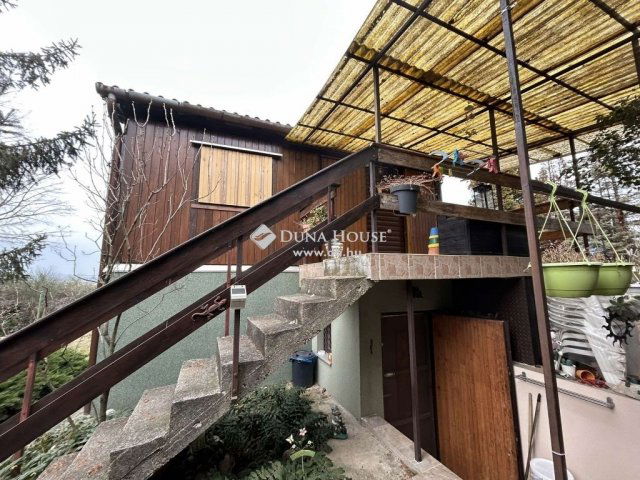 Eladó nyaraló, Únyon 29.9 M Ft, 3 szobás / költözzbe.hu