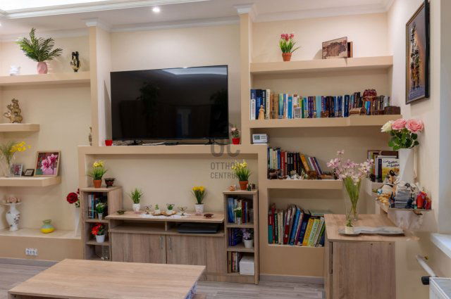 Eladó családi ház, Székesfehérvárott 107 M Ft, 6 szobás