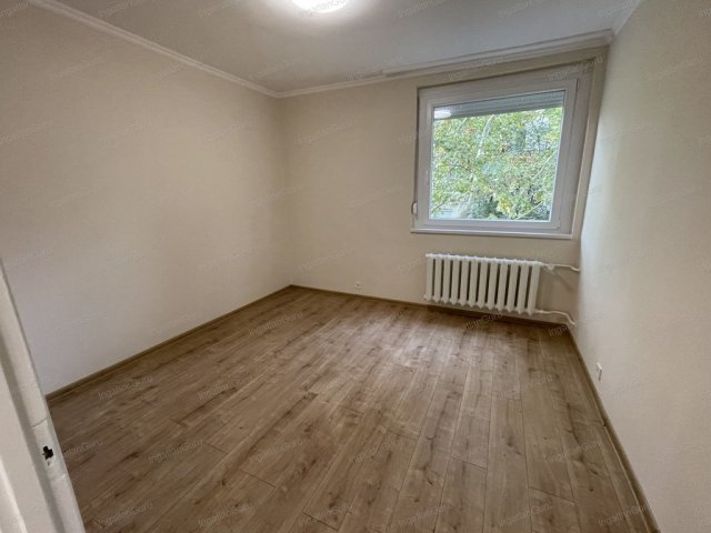 Eladó téglalakás, Kecskeméten 47 M Ft, 2+1 szobás