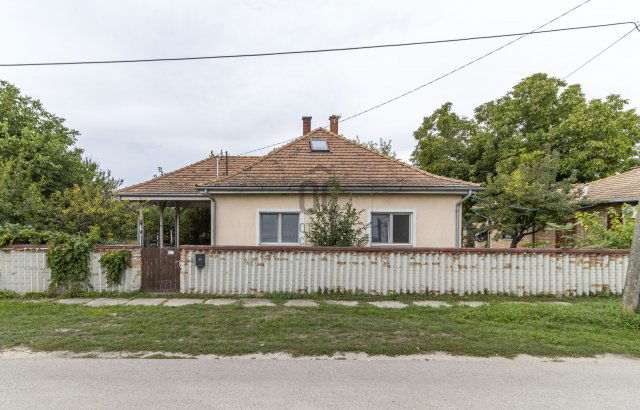 Eladó családi ház, Lepsényben 35.9 M Ft, 3 szobás