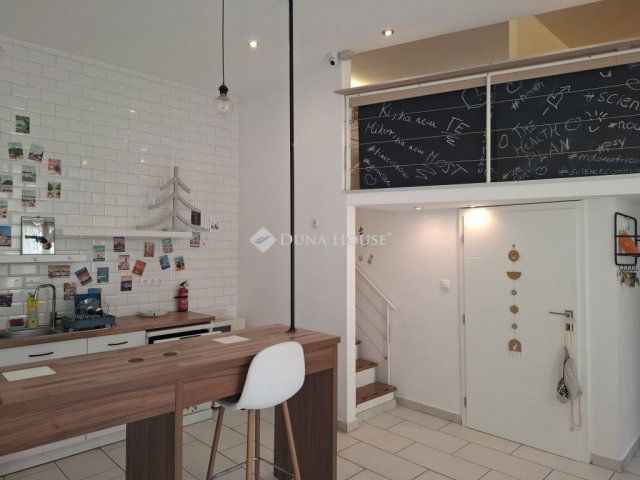 Kiadó üzlethelyiség, Budapesten, XIII. kerületben 349 E Ft / hó