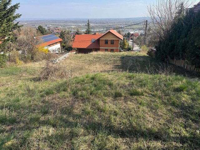 Eladó telek, Budakalászon 75 M Ft / költözzbe.hu