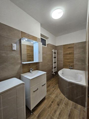 Eladó téglalakás, Kecskeméten 71.25 M Ft, 3 szobás