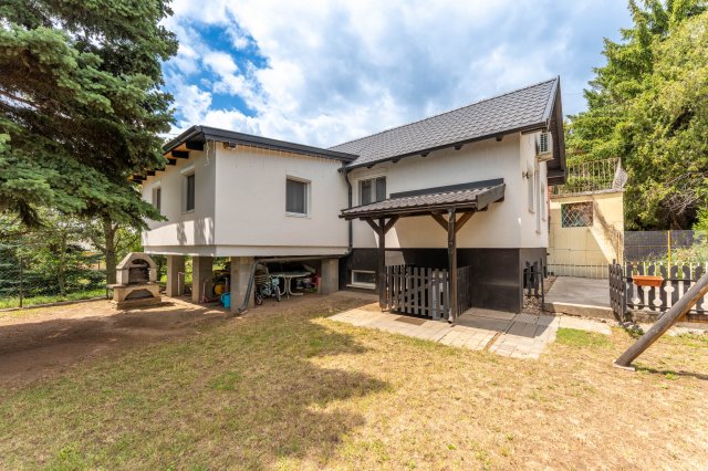 Eladó családi ház, Sukorón, Halastófolyás utcában 84.5 M Ft