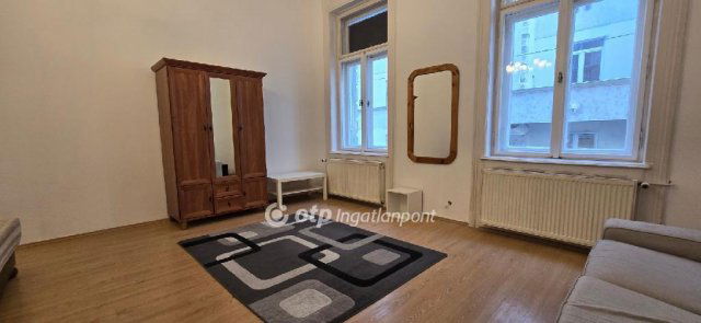 Eladó téglalakás, Budapesten, VII. kerületben 109.9 M Ft