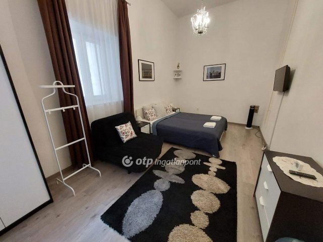 Eladó téglalakás, Budapesten, V. kerületben 84 M Ft, 2 szobás