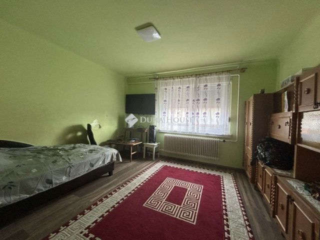 Eladó családi ház, Vecsésen 120 M Ft, 3 szobás