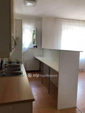 Eladó téglalakás, Budapesten, XI. kerületben 67.4 M Ft, 1 szobás