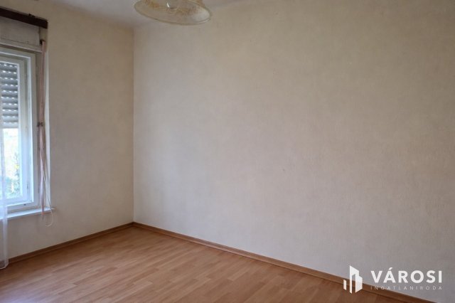 Eladó nyaraló, Alsóörsön 80 M Ft, 2 szobás