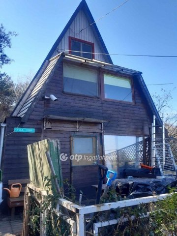 Eladó nyaraló, Kulcson 16.5 M Ft, 2 szobás / költözzbe.hu