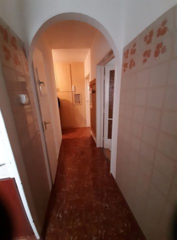 Eladó panellakás, Dunaújvárosban, Vasmű úton 31.5 M Ft