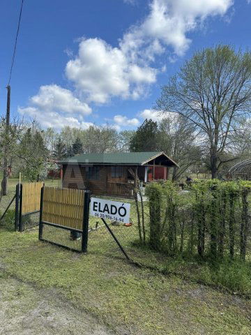 Eladó mezogazdasagi ingatlan, Sándorfalván 12.999 M Ft