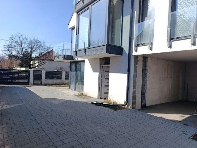 Eladó ikerház, Budapesten, XV. kerületben 100 M Ft, 4 szobás