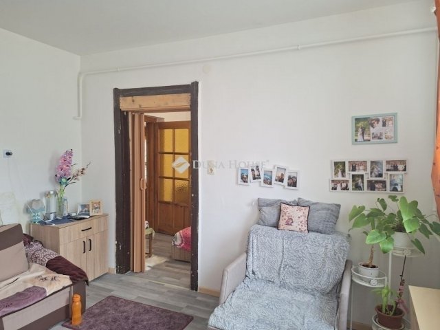 Eladó családi ház, Budapesten, XX. kerületben 69.9 M Ft