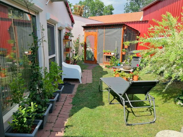 Eladó családi ház, Szolnokon 98 M Ft, 6 szobás