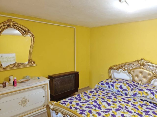 Eladó családi ház, Pilisen 45 M Ft, 2 szobás