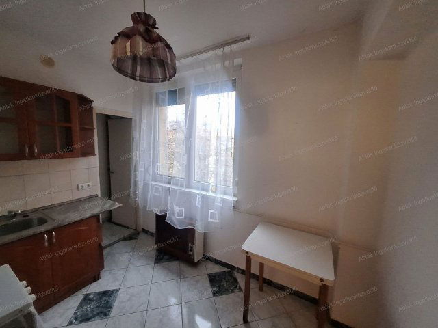 Eladó téglalakás, Kecskeméten 41.99 M Ft, 2 szobás