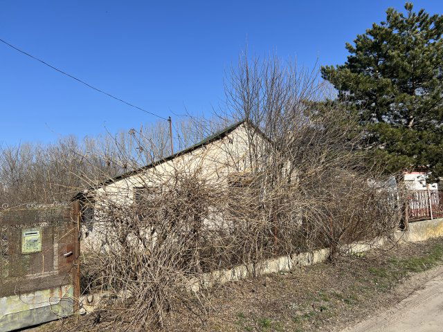 Eladó nyaraló, Tápiószőlősön, Tulipán úton 6.9 M Ft