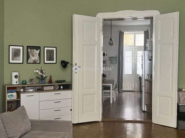 Eladó téglalakás, Budapesten, II. kerületben 109.9 M Ft