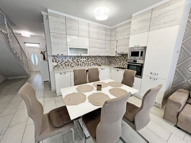 Kiadó sorház, albérlet, Debrecenben 650 E Ft / hó, 4 szobás