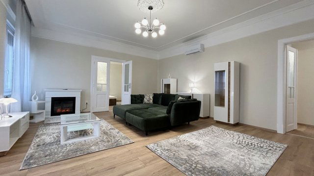 Kiadó téglalakás, albérlet, Debrecenben 720 E Ft / hó, 4 szobás