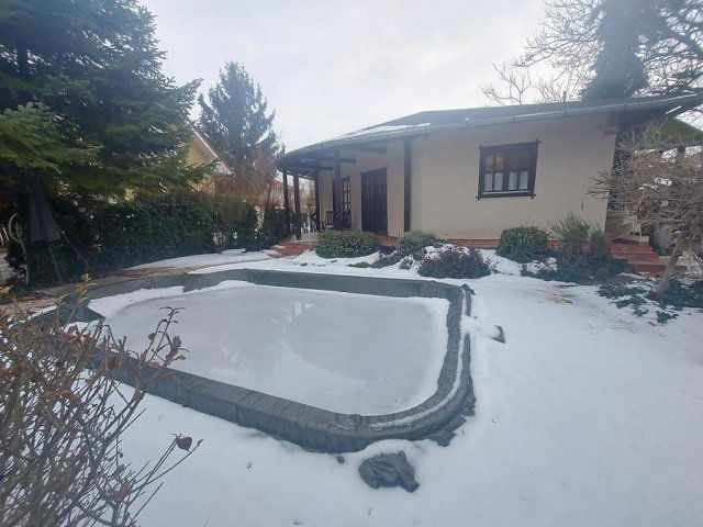 Eladó családi ház, Gödön 149.9 M Ft, 4 szobás