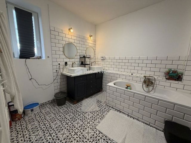 Eladó családi ház, Budapesten, XVI. kerületben 229.5 M Ft