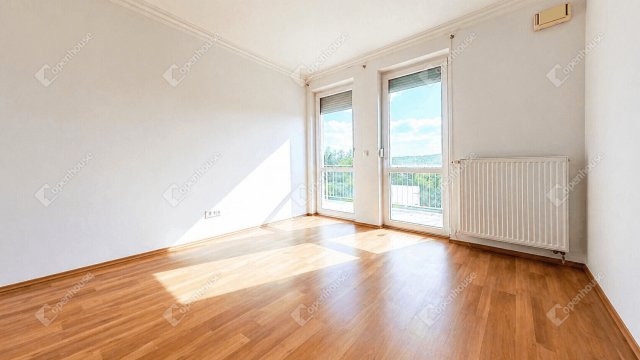 Eladó téglalakás, Sopronban 57.99 M Ft, 2 szobás