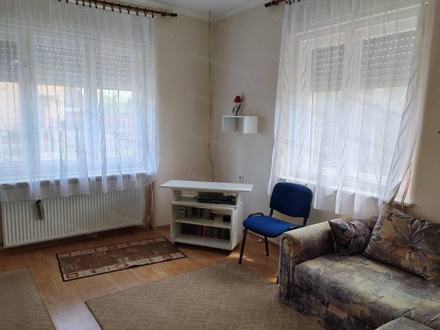 Eladó családi ház, Tiszajenőn 22.9 M Ft, 2 szobás