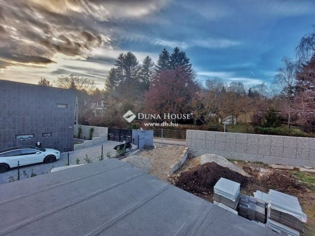 Eladó családi ház, Szentendrén 209 M Ft, 4 szobás