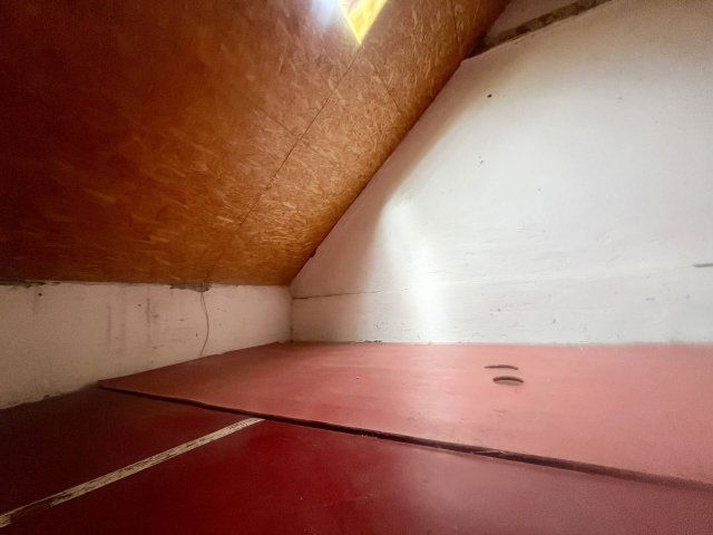 Eladó garázs, Gyulán 8 M Ft / költözzbe.hu