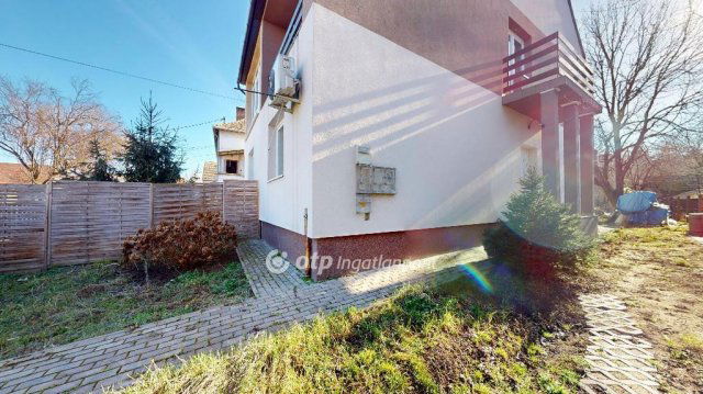 Eladó ikerház, Tiszavasváriban 30.4 M Ft, 3 szobás