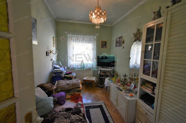 Eladó családi ház, Győrött 75 M Ft, 3 szobás