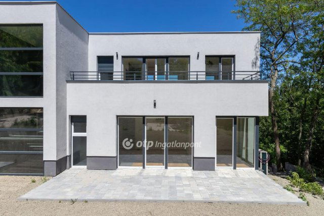 Eladó téglalakás, Budapesten, II. kerületben 118.95 M Ft