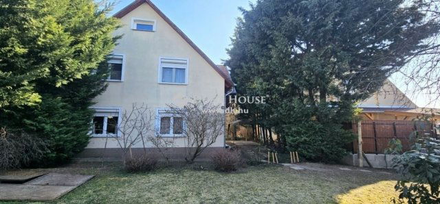 Eladó családi ház, Budakeszin 240 M Ft, 5 szobás